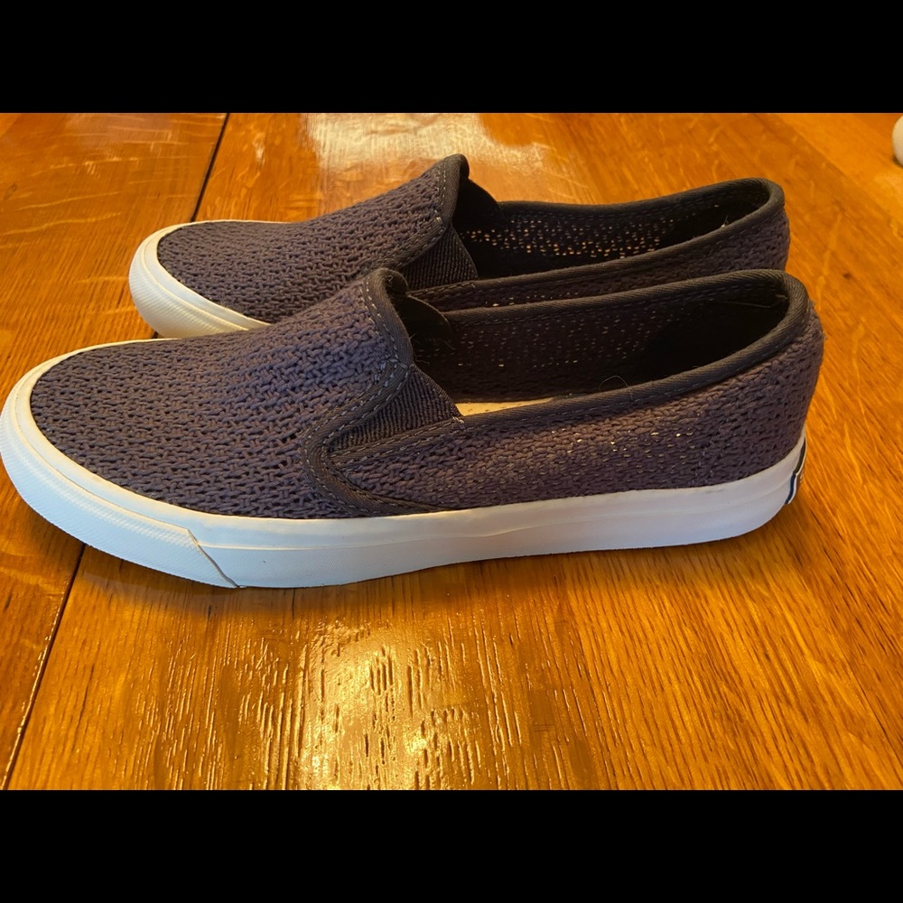 Sperry Top Sider Navy New without box size 5